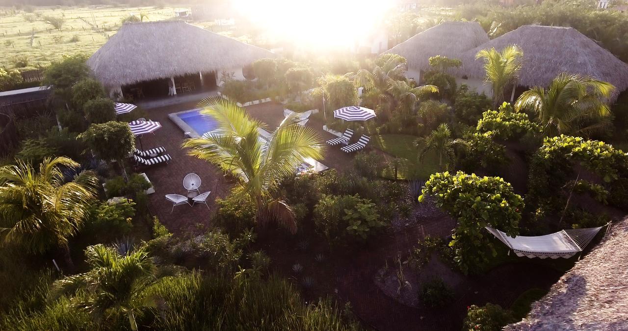 Malibu Popoyo Hotel Exterior photo
